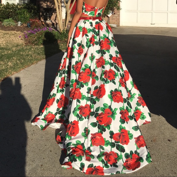 Sherri Hill Prom Dress - Picture 2 of 7